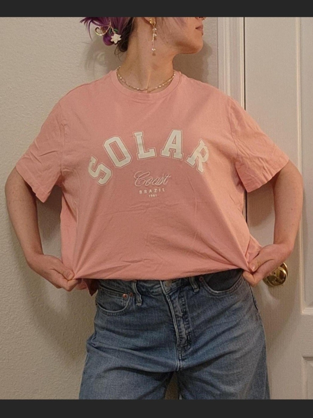 H&M Bright Bubblegum Pink Short-Sleeve Boxy Tee with SOLAR Chest Graphic Size XL
